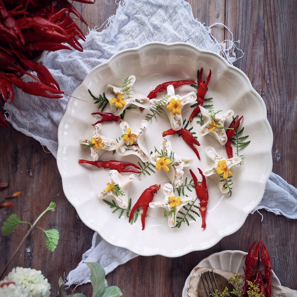 Picklad kålrabbi med kräftröra